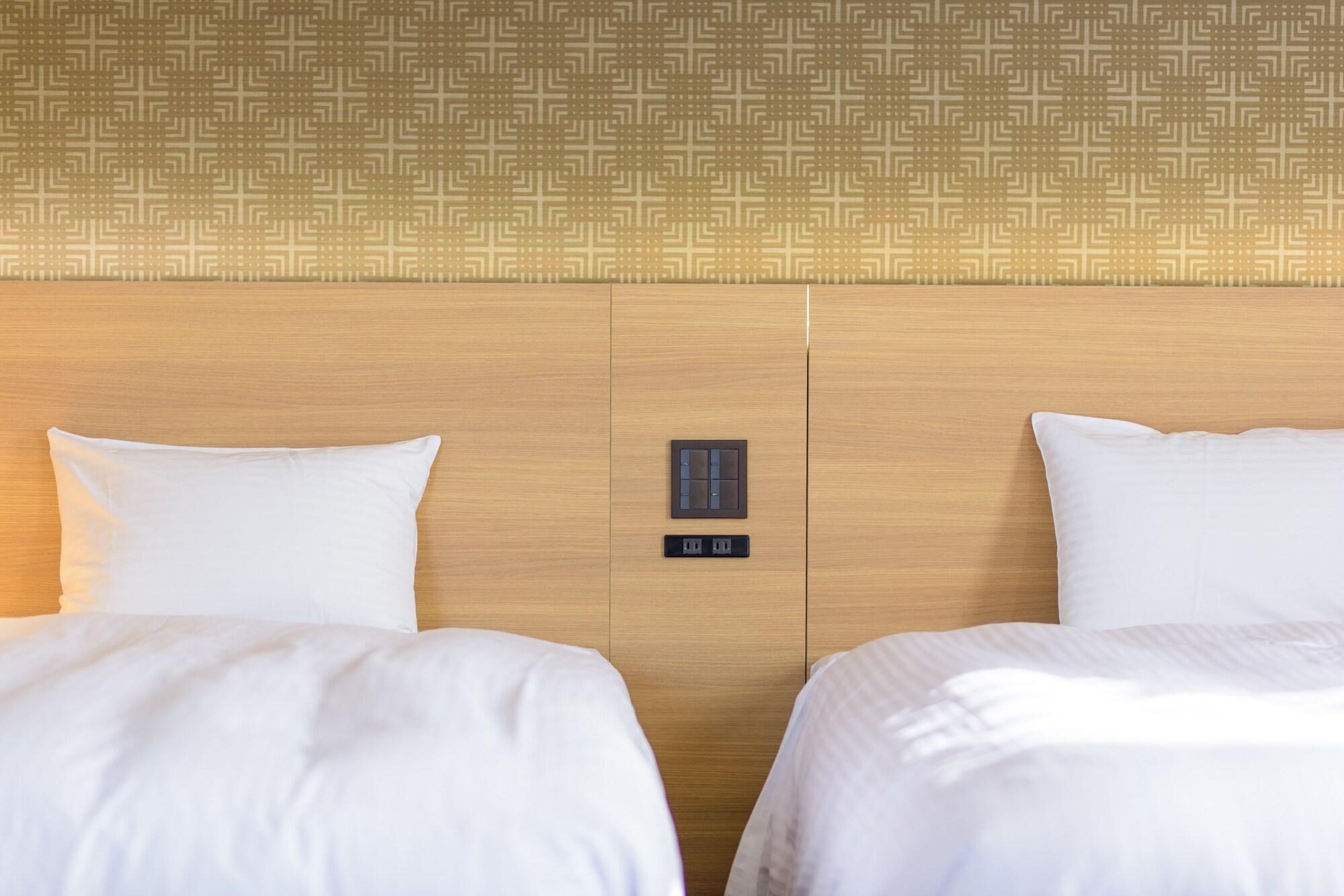 SureStay Plus Hotel by Best Western Shin-Ōsaka Exterior foto