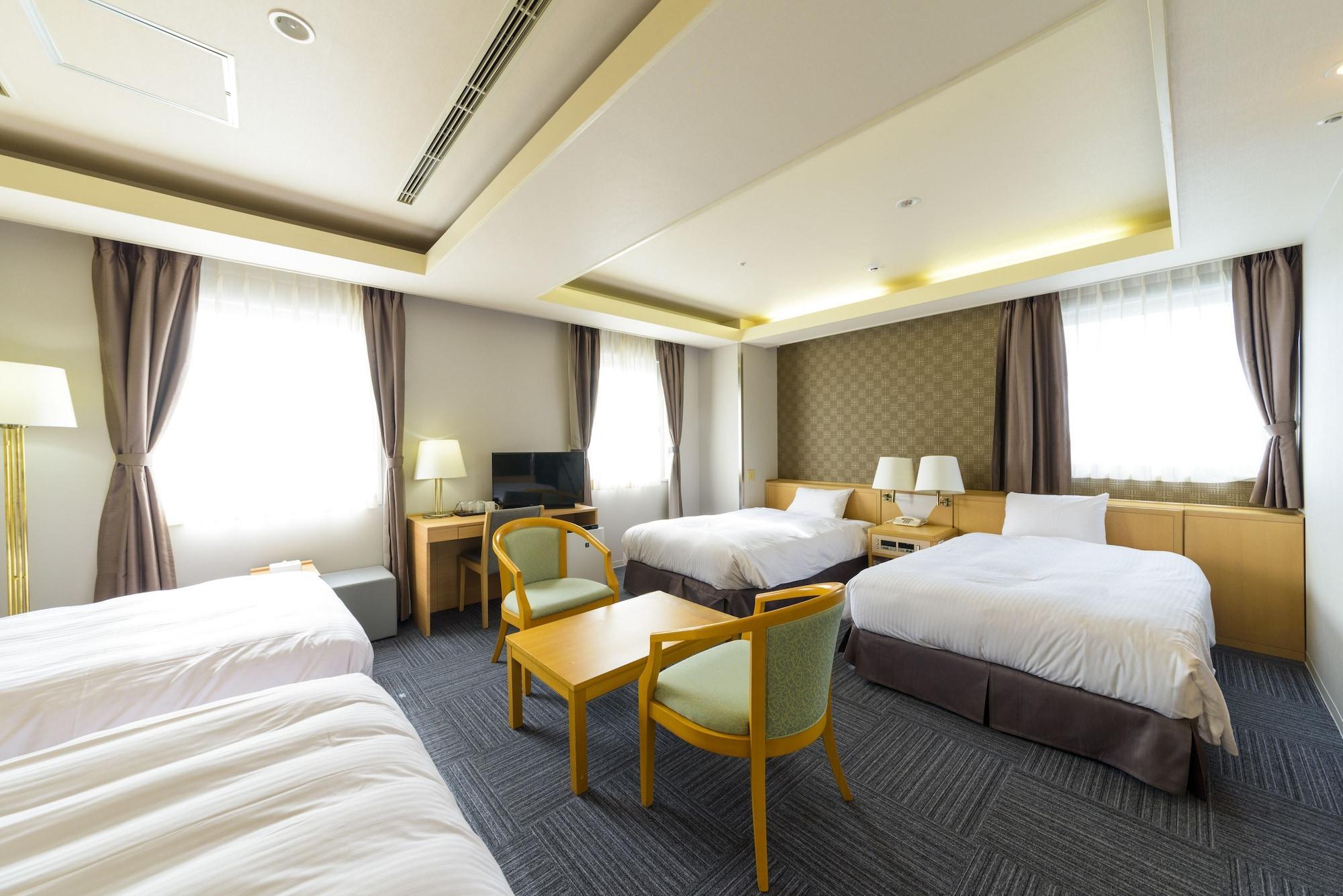 SureStay Plus Hotel by Best Western Shin-Ōsaka Exterior foto