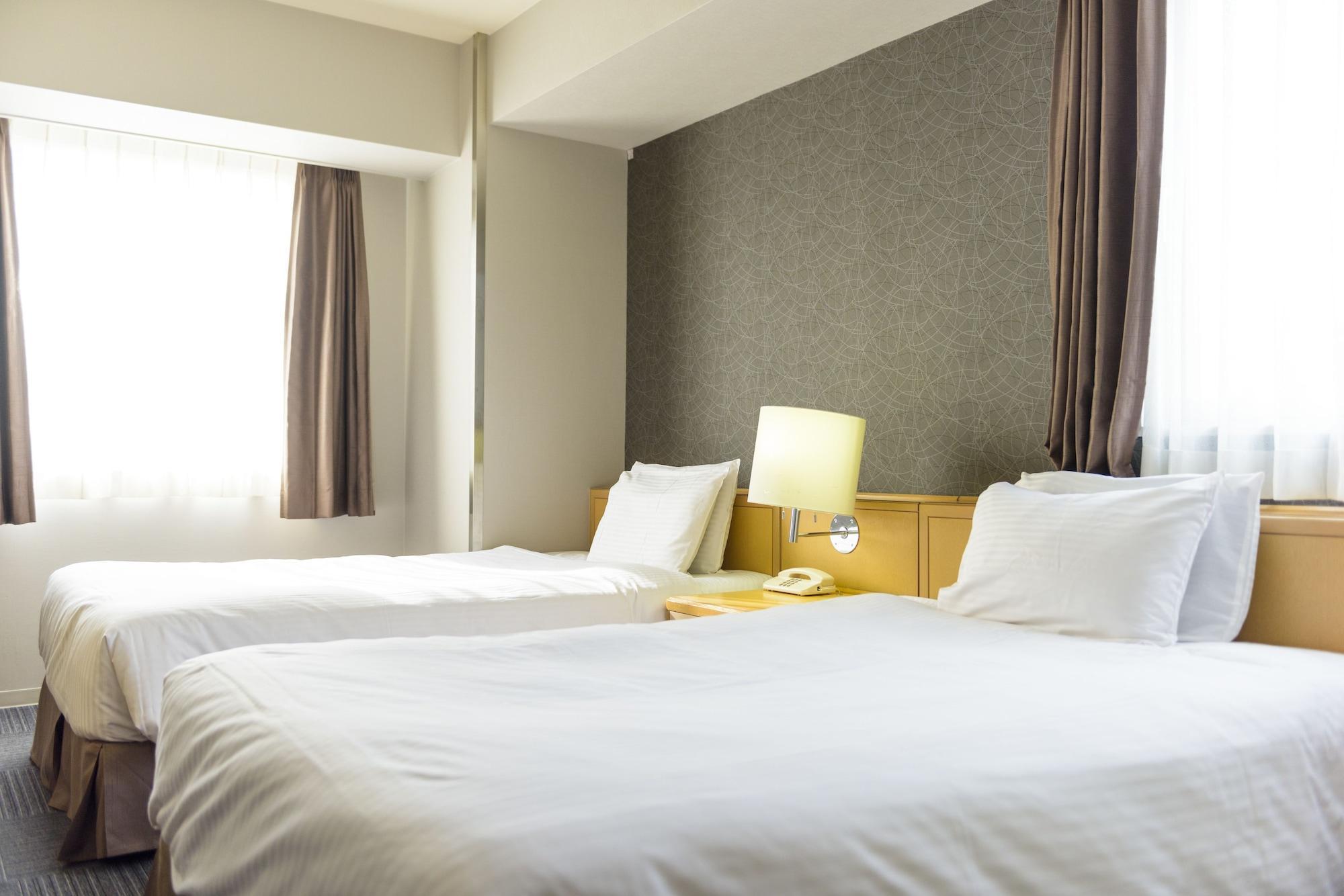 SureStay Plus Hotel by Best Western Shin-Ōsaka Exterior foto