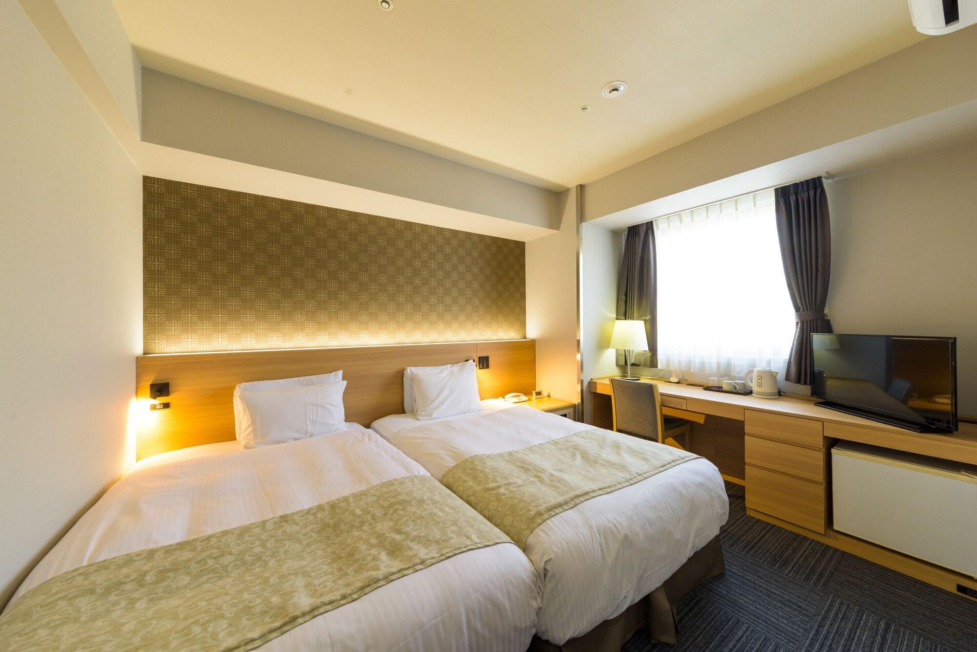 SureStay Plus Hotel by Best Western Shin-Ōsaka Exterior foto