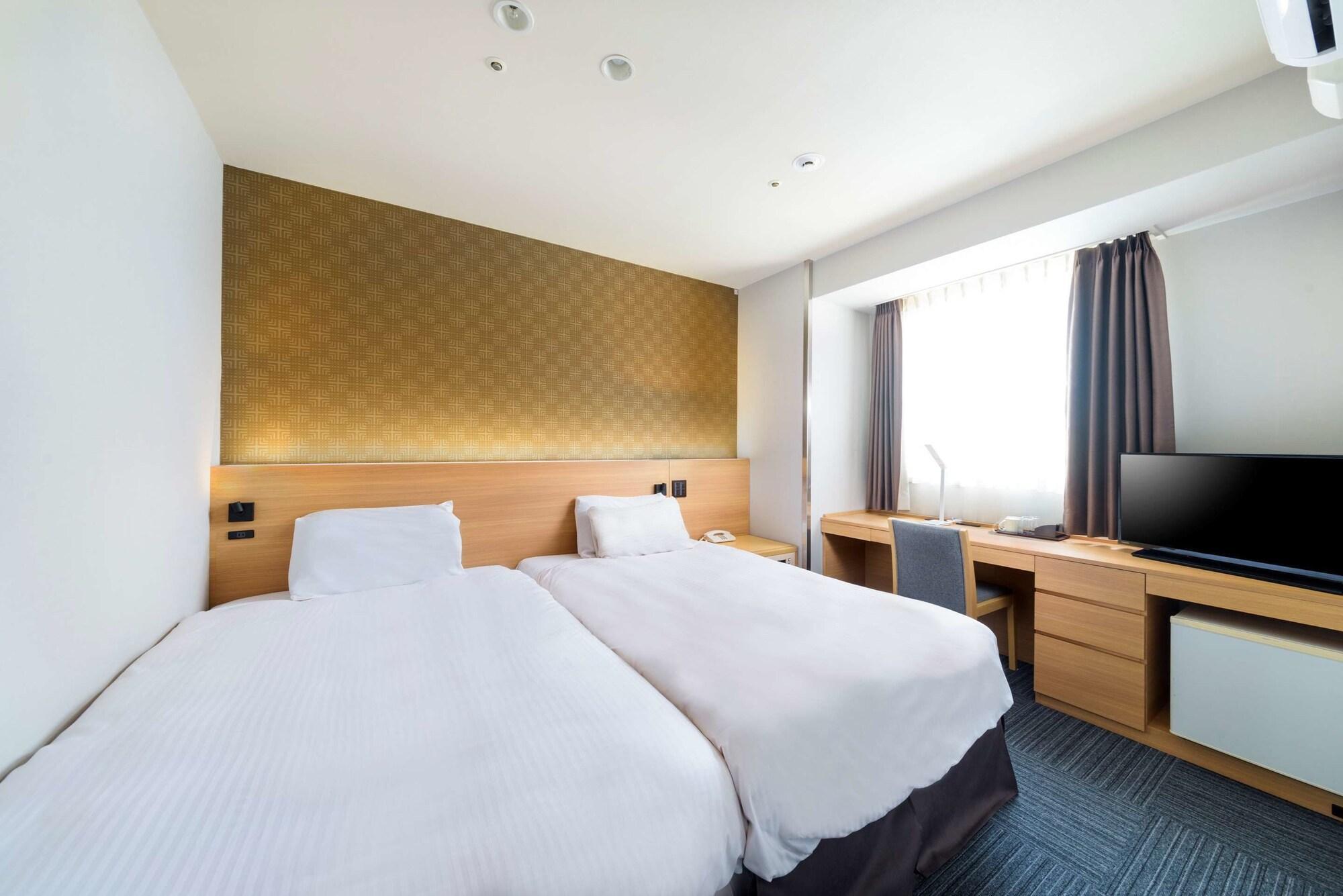 SureStay Plus Hotel by Best Western Shin-Ōsaka Exterior foto