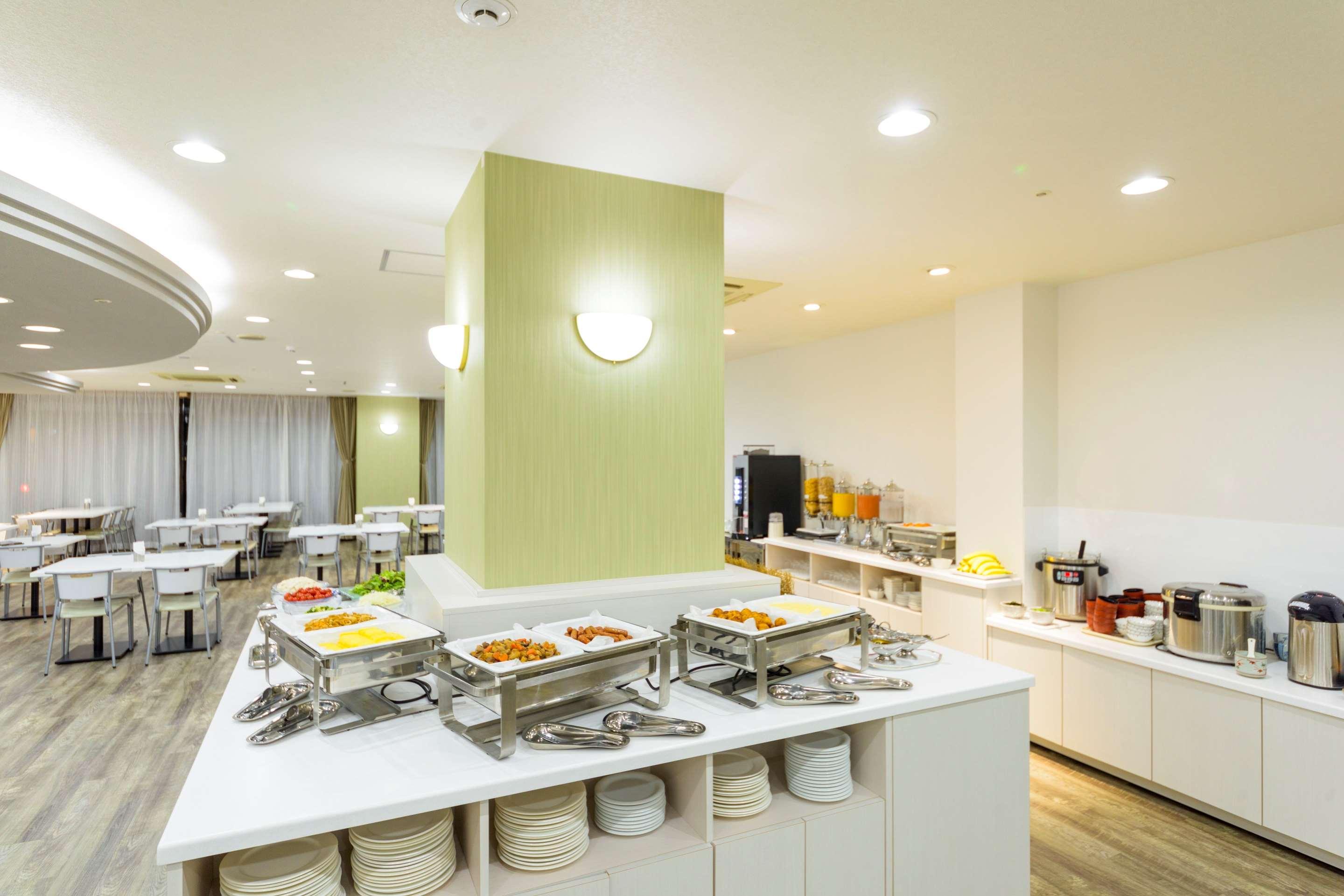 SureStay Plus Hotel by Best Western Shin-Ōsaka Exterior foto